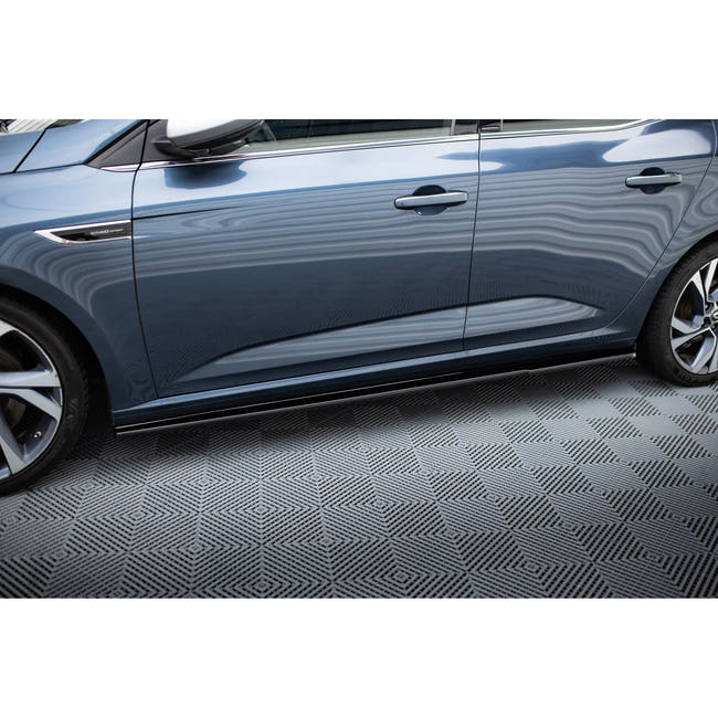 Maxton sideskørter til Renault Megane Hatchback Mk4 – blank sort – billede 1 af 6