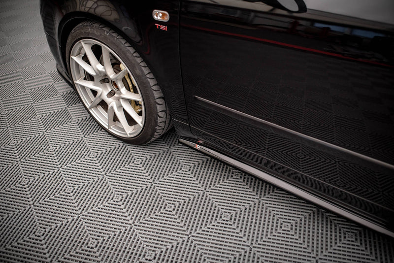 Maxton sideskørter til Seat Exeo – blank sort – billede 2 af 5