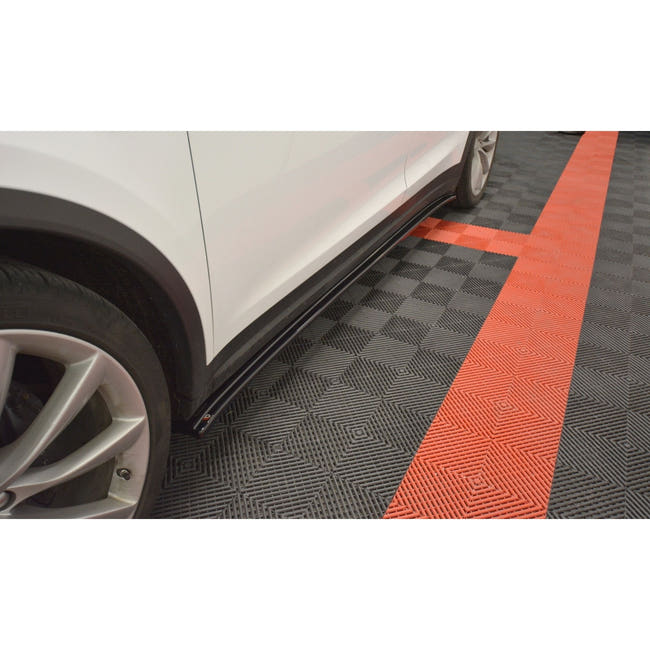 Maxton sideskørter til Tesla Model X Mk1 – blank sort – billede 1 af 6