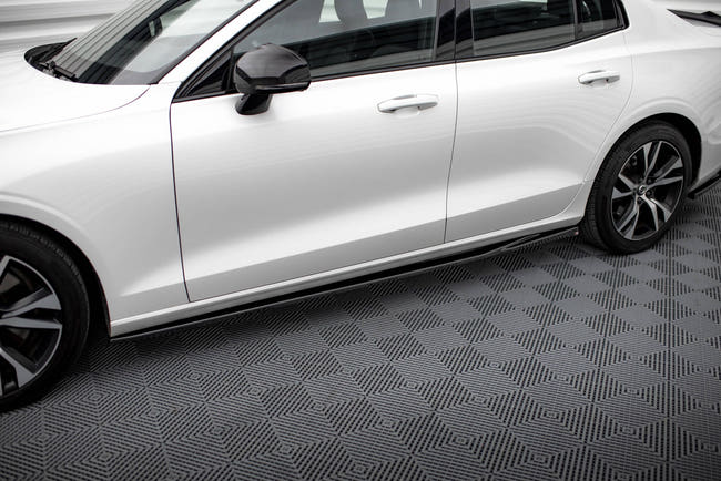 Maxton sideskørter til Volvo S60/V60 R-Design Mk3 – blank sort – billede 1 af 6