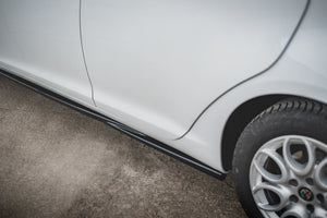 Maxton sideskørter til Alfa Romeo Giulietta – blank sort – billede 3 af 6