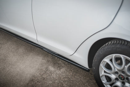 Maxton sideskørter til Alfa Romeo Giulietta – blank sort – billede 3 af 6