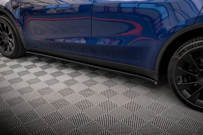 Maxton sideskørter til Tesla Model Y – blank sort – billede 2 af 6