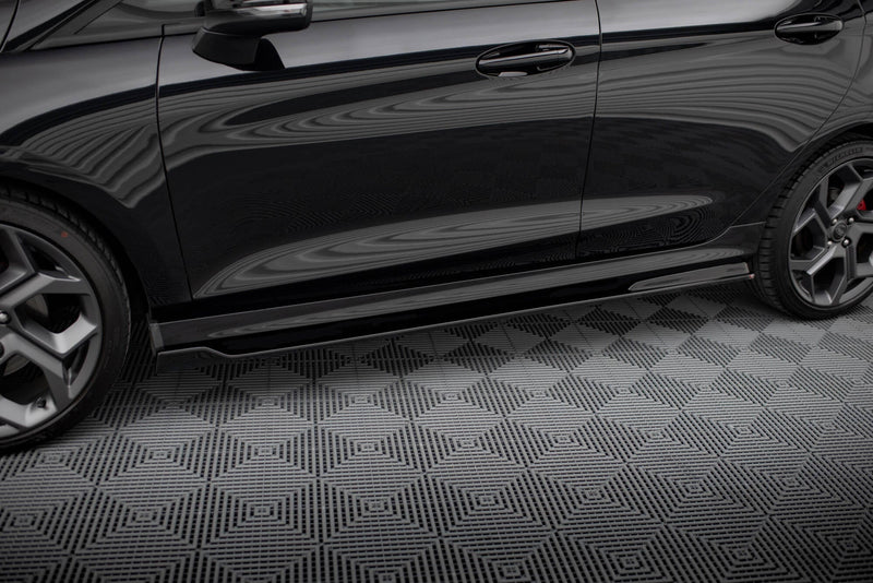 Maxton sideskørter til Ford Fiesta Mk8 ST / ST-Line – blank sort – billede 1 af 6
