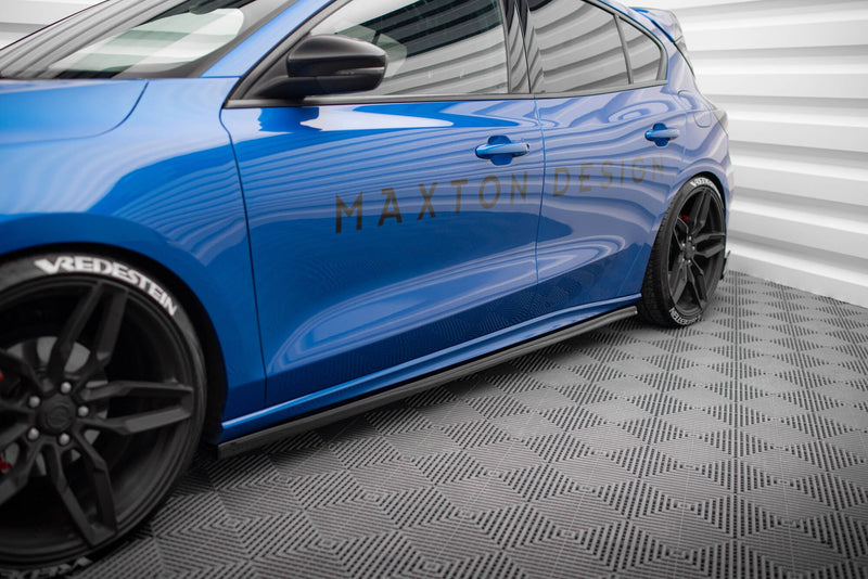 Maxton sideskørter til Ford Focus ST / ST-Line Mk4 – blank sort – billede 1 af 5