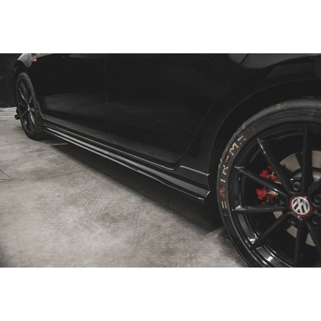 Maxton sideskørter til Volkswagen Golf GTI TCR Mk7 – blank sort – billede 1 af 12