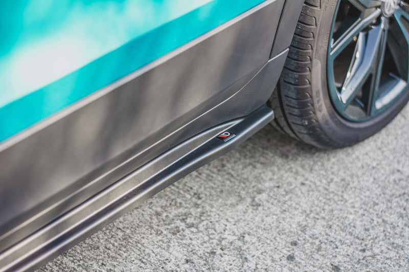 Maxton sideskørter til Volkswagen T-Cross – blank sort – billede 1 af 6
