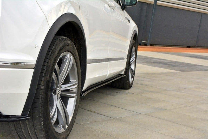 Maxton sideskørter til Volkswagen Tiguan R-Line Mk2 – blank sort – billede 3 af 4