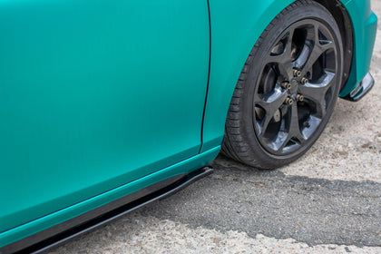 Maxton sideskørter til Volvo V40 R-design – blank sort – billede 2 af 7