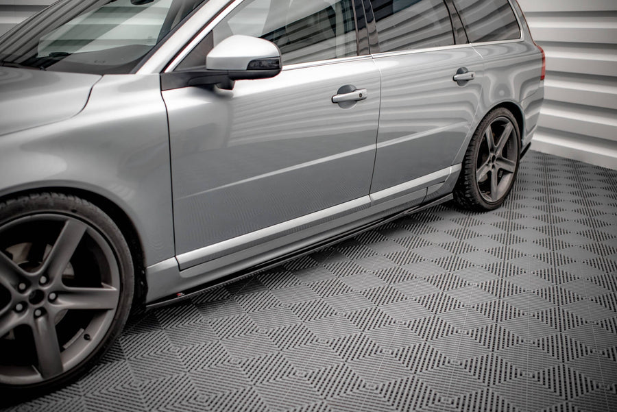 Maxton sideskørter til Volvo V70 Mk3 – blank sort – billede 1 af 6
