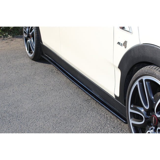 Maxton sideskørter til Mini Clubman S Mk2 (F54) JCW – blank sort – billede 2 af 3