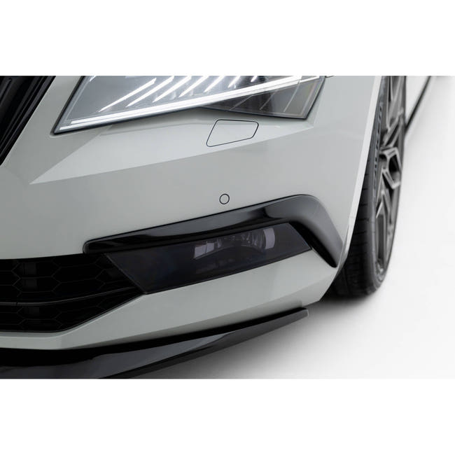 Maxton lygteindfatninger til Skoda Superb Liftback / Combi Mk3 – blank sort – billede 1 af 5