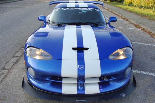 Maxton frontsplitter til Dodge Viper GTS – blank sort – billede 1 af 4