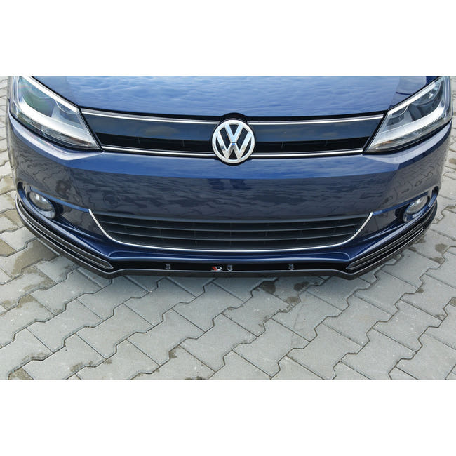 Maxton frontsplitter til Volkswagen Jetta 6 – blank sort – billede 2 af 7