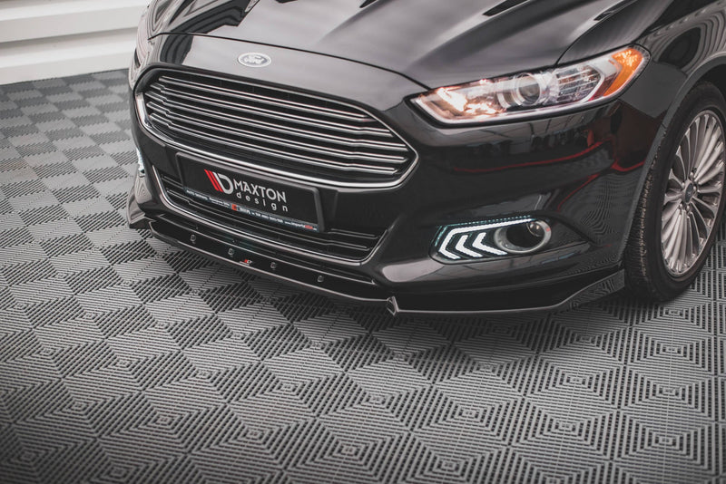 Maxton frontsplitter til Ford Mondeo Mk5 – blank sort – billede 1 af 4