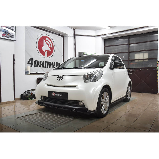 Maxton frontsplitter til Toyota IQ – blank sort – billede 1 af 4