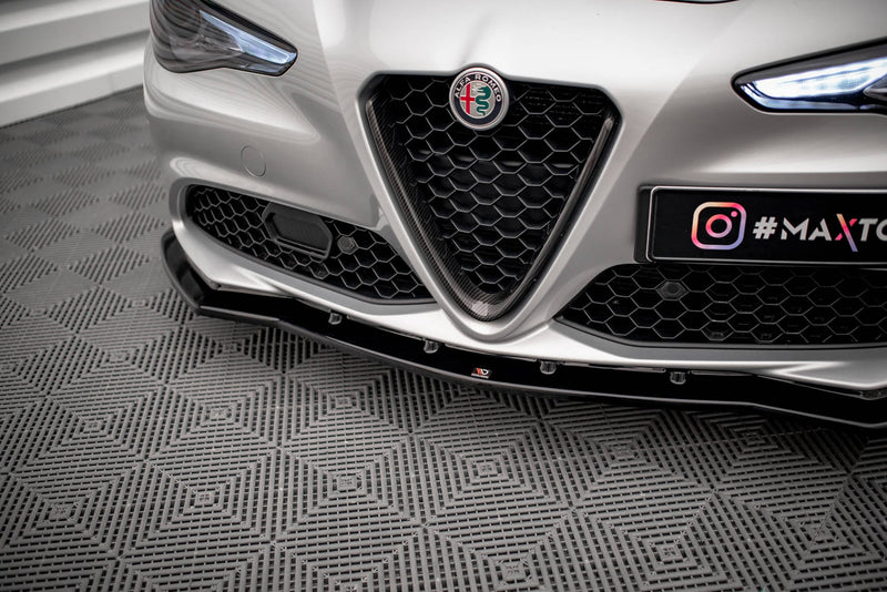 Maxton frontsplitter til Alfa Romeo Giulia Sport – blank sort – billede 3 af 5