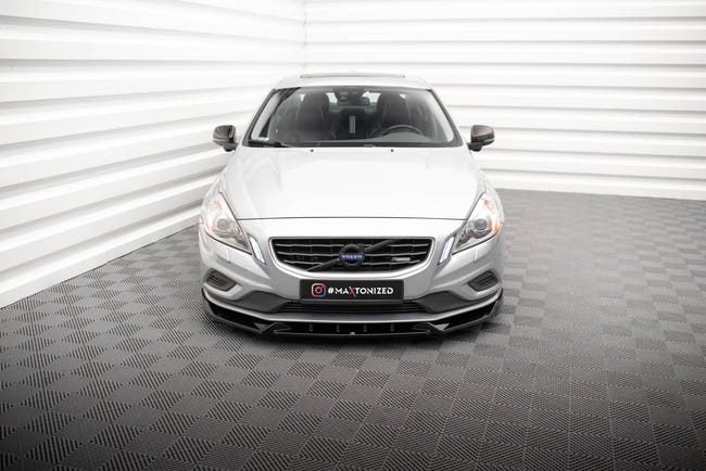 Maxton frontsplitter til Volvo S60 R-Design Mk2 – blank sort – billede 2 af 6