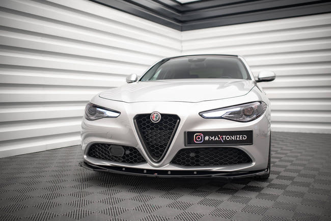 Maxton frontsplitter til Alfa Romeo Giulia Sport – blank sort – billede 1 af 5