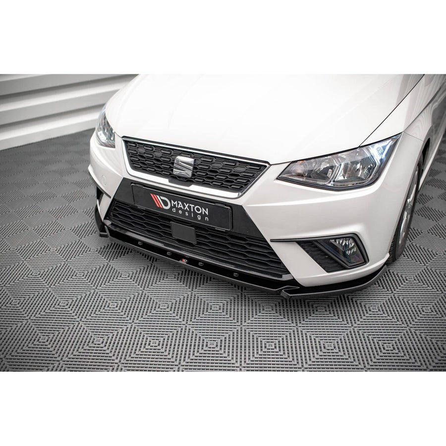 Maxton frontsplitter til Seat Ibiza FR/ Standard Mk5 – blank sort – billede 1 af 4