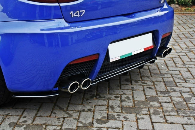Maxton rear splitter til Alfa Romeo 147 GTA (with vertical bars) – blank sort – billede 2 af 5
