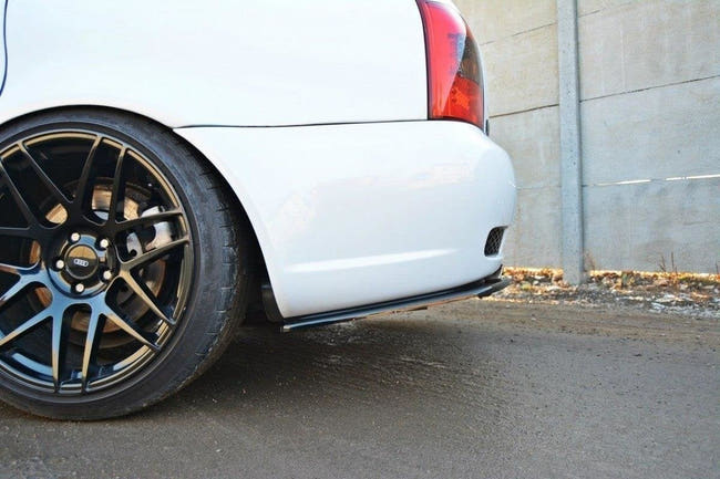 Maxton rear splitter til Audi RS4 Avant B5 – blank sort – billede 2 af 2