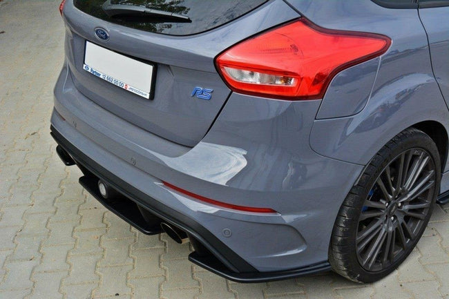 Maxton rear splitter til Ford Focus RS Mk3 – blank sort – billede 1 af 3