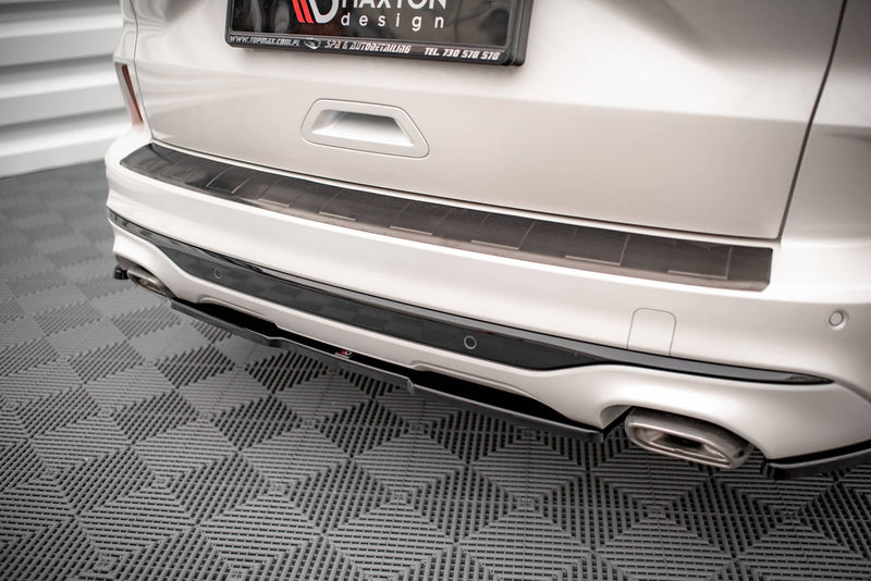Maxton rear splitter til Ford Kuga ST-Line Mk3 – blank sort – billede 2 af 5