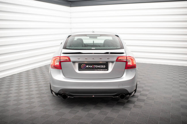Maxton rear splitter til Volvo S60 Mk2 – blank sort – billede 1 af 6
