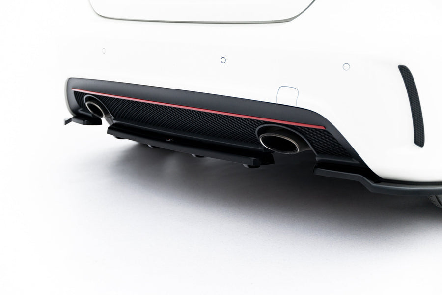 Maxton rear splitter til Mercedes-Benz W176 AMG-LINE – blank sort – billede 1 af 6
