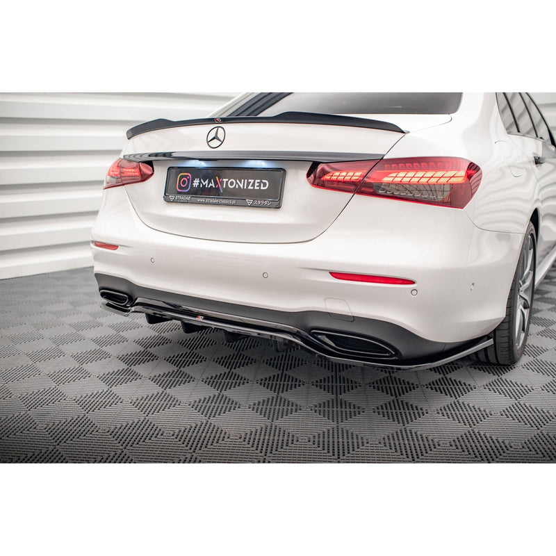 Maxton rear splitter til Mercedes-Benz E AMG-Line Sedan W213 Facelift – blank sort – billede 1 af 7