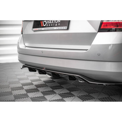 Maxton rear splitter til Skoda Fabia Combi Mk3 – blank sort – billede 2 af 4