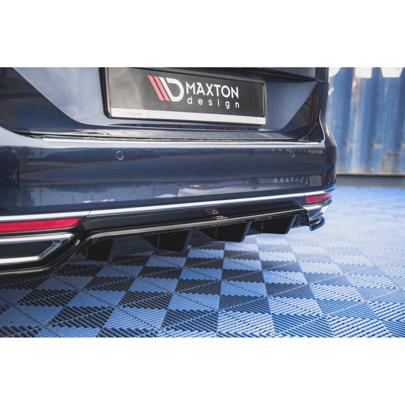 Maxton rear splitter til Volkswagen Passat B8 – blank sort – billede 3 af 5