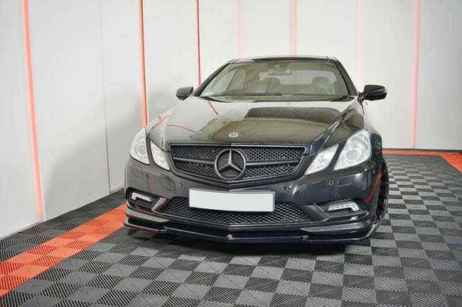 Maxton frontsplitter til Mercedes-Benz E-Class W207 Coupe AMG-Line – blank sort – billede 1 af 6