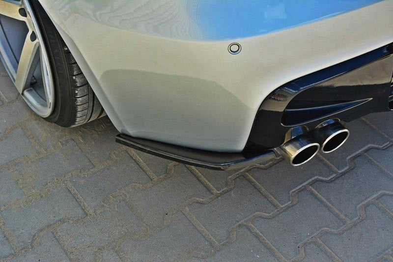 Maxton side splitters til BMW 1 E87 Standard/M-Performance – blank sort – billede 1 af 5