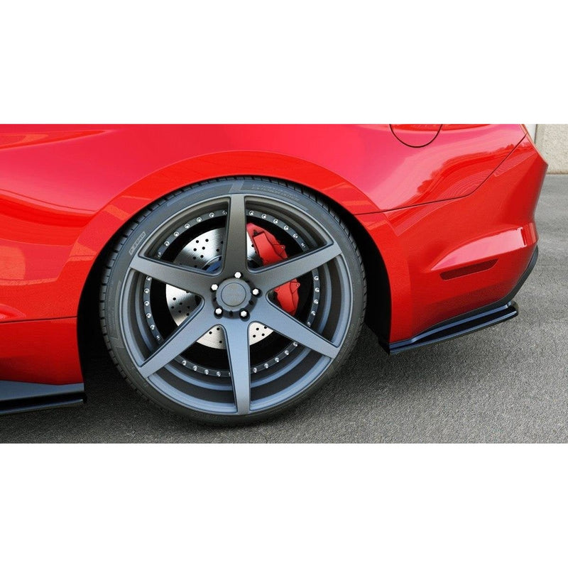 Maxton side splitters til Ford Mustang Mk6 – blank sort – billede 2 af 4