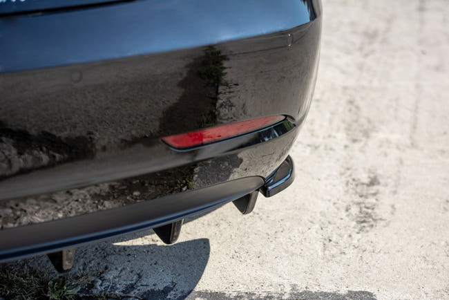 Maxton side splitters til Tesla Model 3 – blank sort – billede 2 af 6