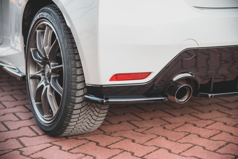 Maxton side splitters til Toyota GR Yaris Mk4 – blank sort – billede 1 af 6