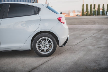Maxton side splitters til Alfa Romeo Giulietta Facelift – blank sort – billede 4 af 6