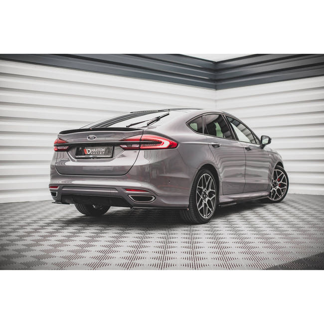 Maxton spoiler cap til Ford Mondeo Liftback Mk5 – blank sort – billede 2 af 5