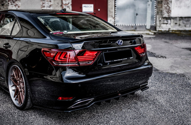 Maxton spoiler cap til Lexus LS Mk4 Facelift – blank sort – billede 1 af 8