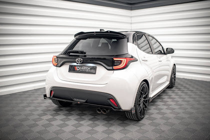Maxton spoiler cap til Toyota Yaris Mk4 – blank sort – billede 2 af 5