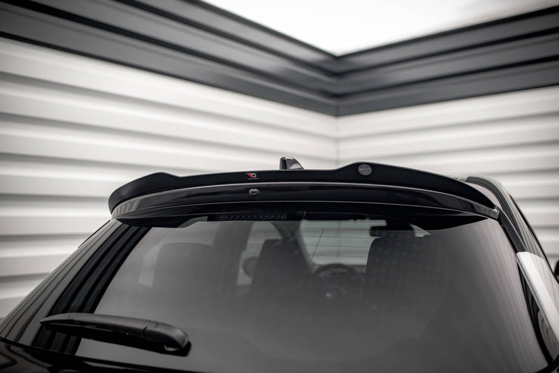 Maxton spoiler cap til Toyota Yaris Mk4 – blank sort – billede 1 af 5
