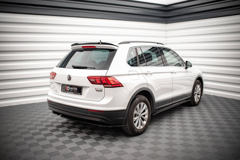 Maxton spoiler cap til Volkswagen Tiguan Mk2 – blank sort – billede 2 af 5