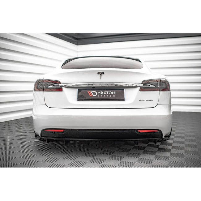 Maxton rear valance til Tesla Model S Facelift – blank sort – billede 1 af 8