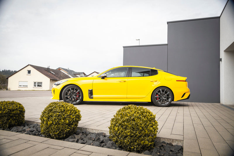 ST Sænkningssæt Kia Stinger CK – monteret på bil 5