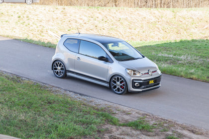 ST X Gevindundervogn VW UP GTI AA – monteret på bil 1
