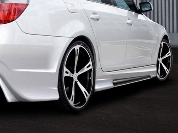 Maxton Side Skirts BMW 5 E60 / E61 < Generation V > - No Primed